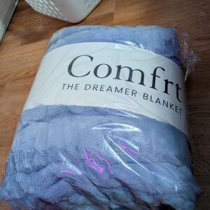 Comfrt Dreamer Blanket in Tranquil Blue